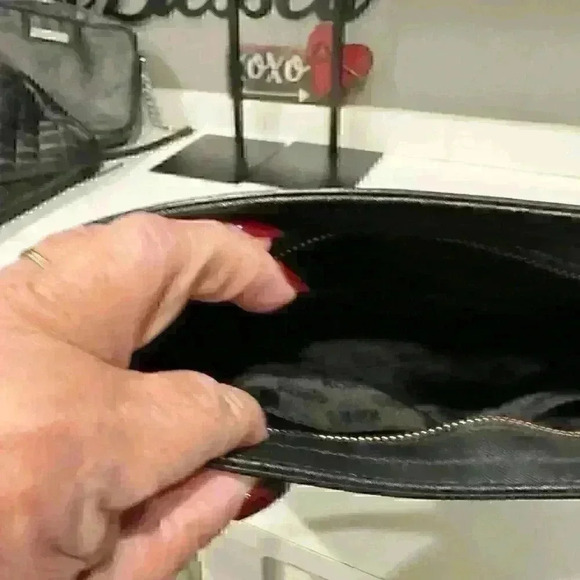 Michael Kors Crossbody Bag Black pebble leather Medium Size - Picture 3 of 3